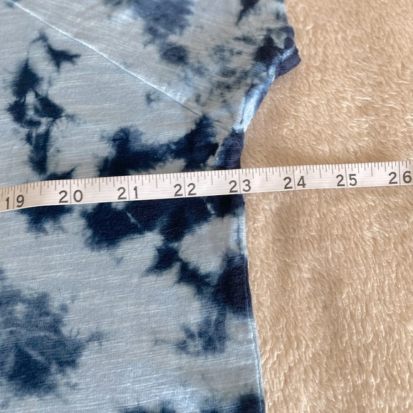William Rast Tie Dye V-Neck T-Shirt - Size S - Picture 8 of 11